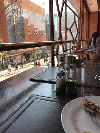 Raconto Cafe & Restaurant